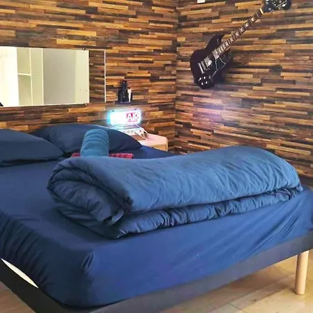 Appartement 03 - Joli Rdc Avec Petit Jardin Et Porte Donnant Sur Parking Comme Maison